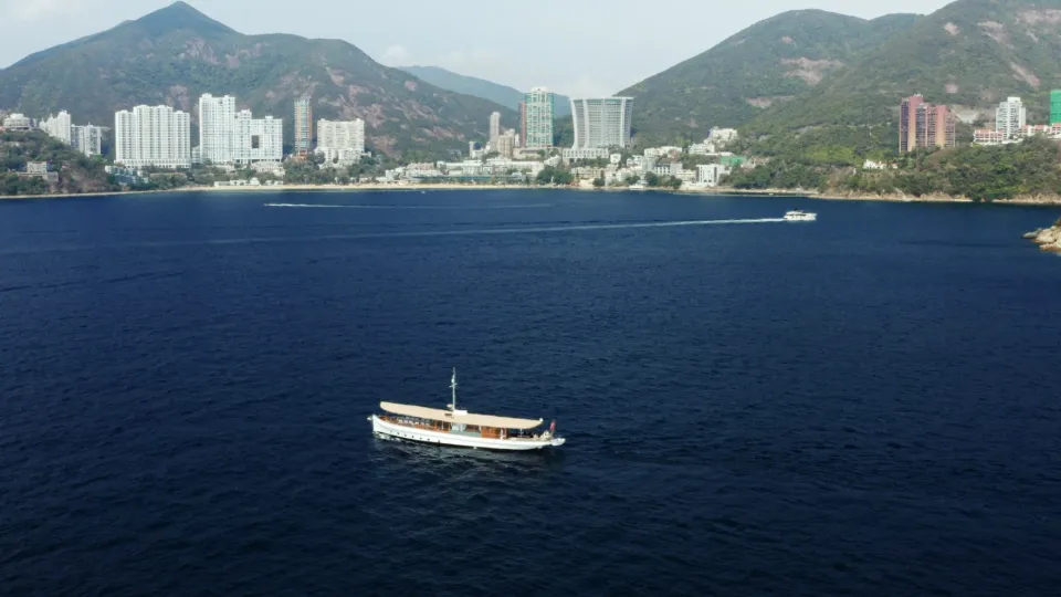 Wayfoong seen from above on a blue bay